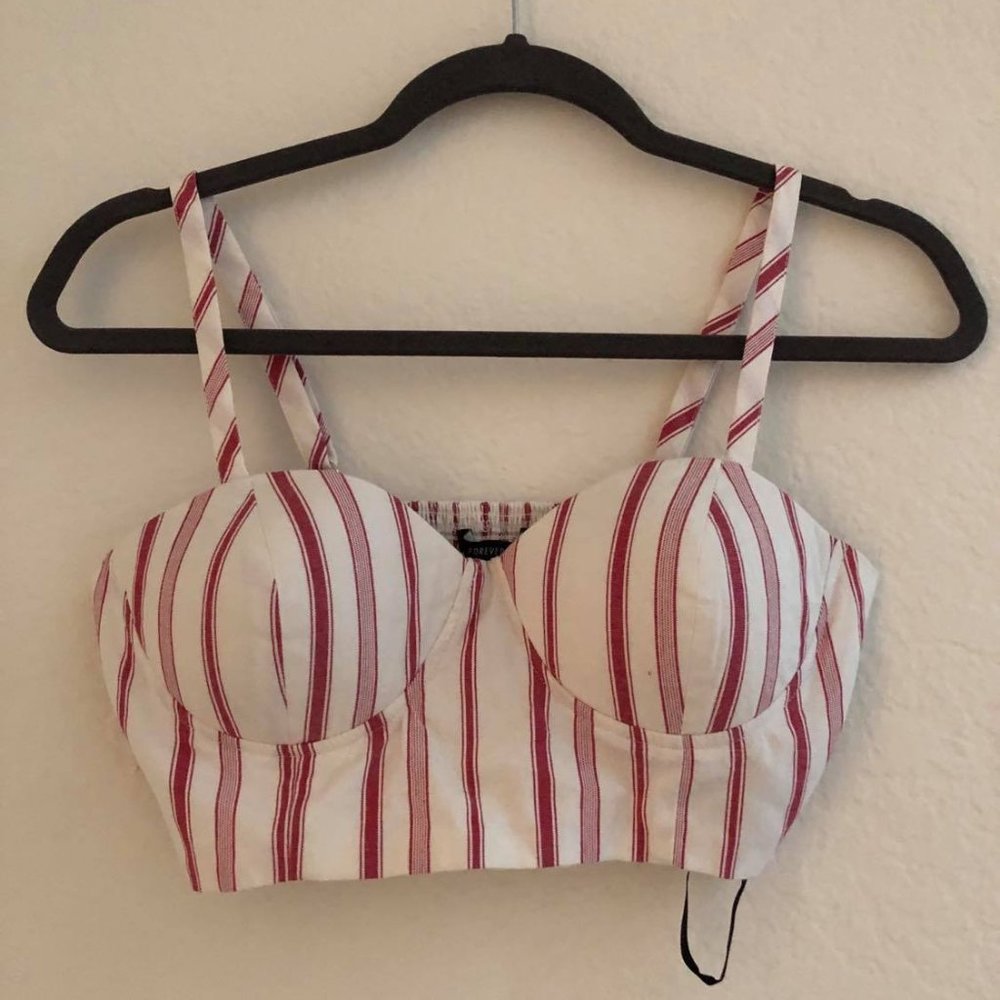 CUTE BUSTIER TOP